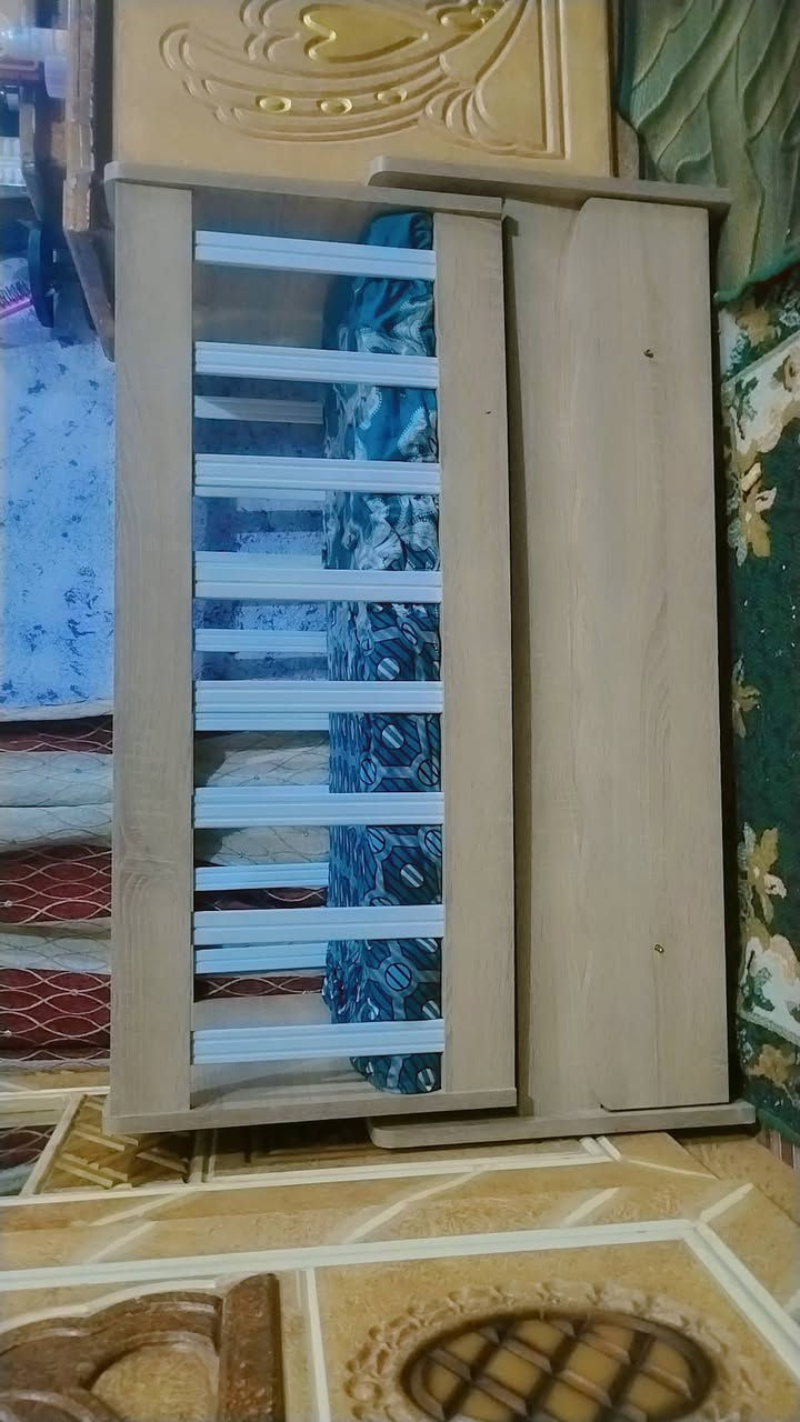 السلام عليكم
كارورك نضيف هزاز هو ودوشك ب 75 وبيه مجال 
مقعد طفل جديد ب 15
***********
