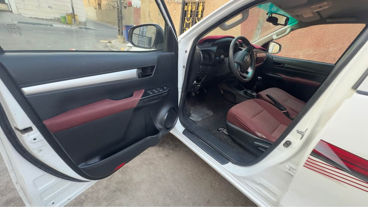 هايلوكس مديل 17 رقم الجديد بيها 3 قطع صبغ مكينه كاز كير عادي جاهزه *********** السعر 165 البصرة, العراق
