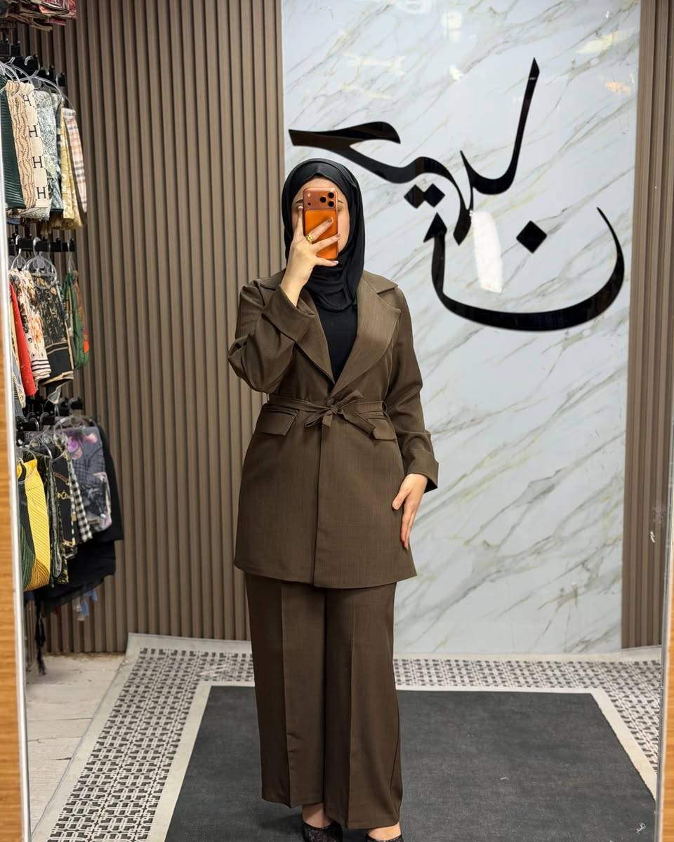 طقم سبور انيق 
نوع الخامية جابردين الترگي اصلي درجه اولى 
يلبس من وزن 55 إلى وزن 110
متوفر توصيل مجاني 
طول السترة 90 سم


**إذا كنت صاحب هذا الإعلان وتريد حذفه لأي سبب، رجاءا أرسل رسالة إلى الدعم الفني**