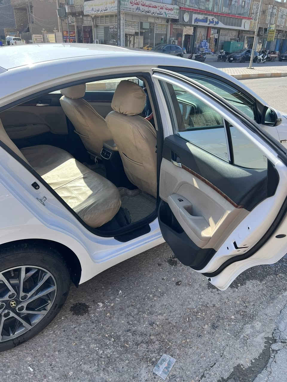 السلام وعليكم النترا خليجي موديل ١٩ شكل ال ٢٠ مكينه ٢٠٠٠دوش بصمه فتحه مرايات مري بيهه بارد بخشم الجاملغ ع كد اصبح وبحافه البنيد هم ع كد اصبح ورصعه بلجاملغ ع جهت العبري عدلتهه بسمي رقمهه بغداد لاستفسار اتصال ع رقم ***********
