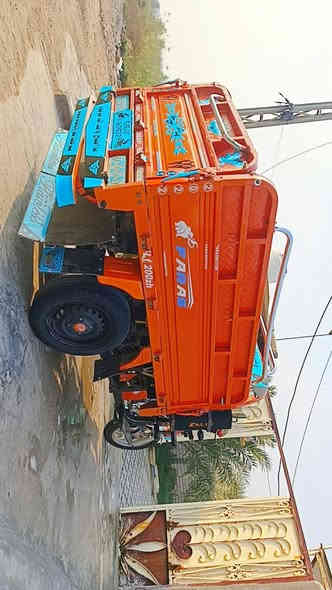 سلام عليكم  شباب ستوته فرس 22 محرك ما مفتوح الستوته كفاله عامه اوراق أصولي السعر 3300تلث ملاين وتلثميه محتاز وريد ابيع الشراي عل رأس المكان بصره قضاء المدينه الرقم ***********
