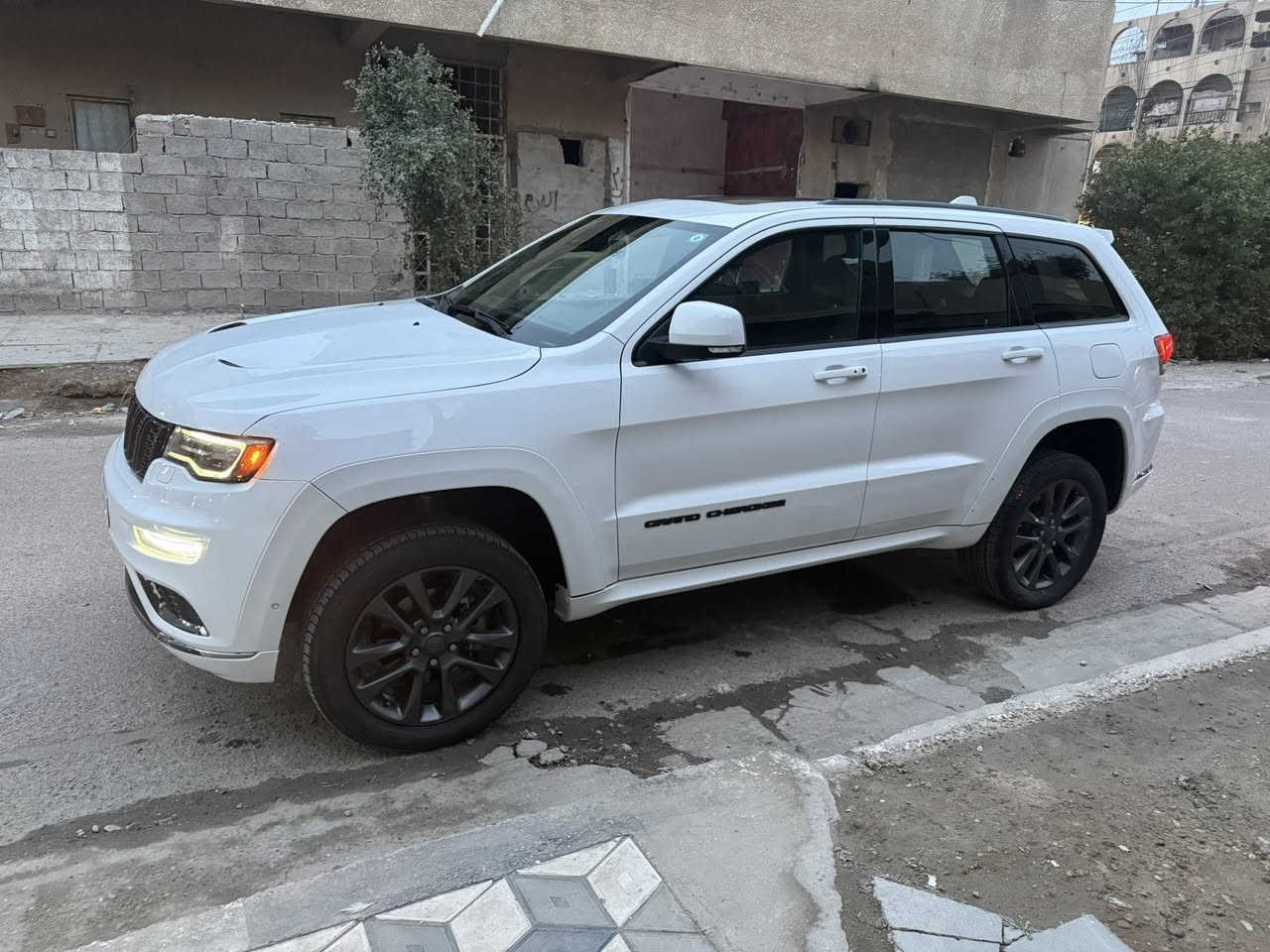 سلام عليكم حيب X فول مواصفات مديل 2019
ولا قطعه تبديل حته البنيد الصلي موجود عدي 

عدي شبر صبغ بتكمه وموجوده صوره ضربه طخيتها بيدي موجوده بصور ومصلحه كامله 
مواصفات بنورامه مري شفط رادار 

فول الفول ماشيه 41 ميل 

بغداد رقم نكليزي بسمي 

تحويل ثاني يوم 

تخم تاير جديد 

السعر 255مكاني بغداد الشعب 

بيع فقط 

***********
