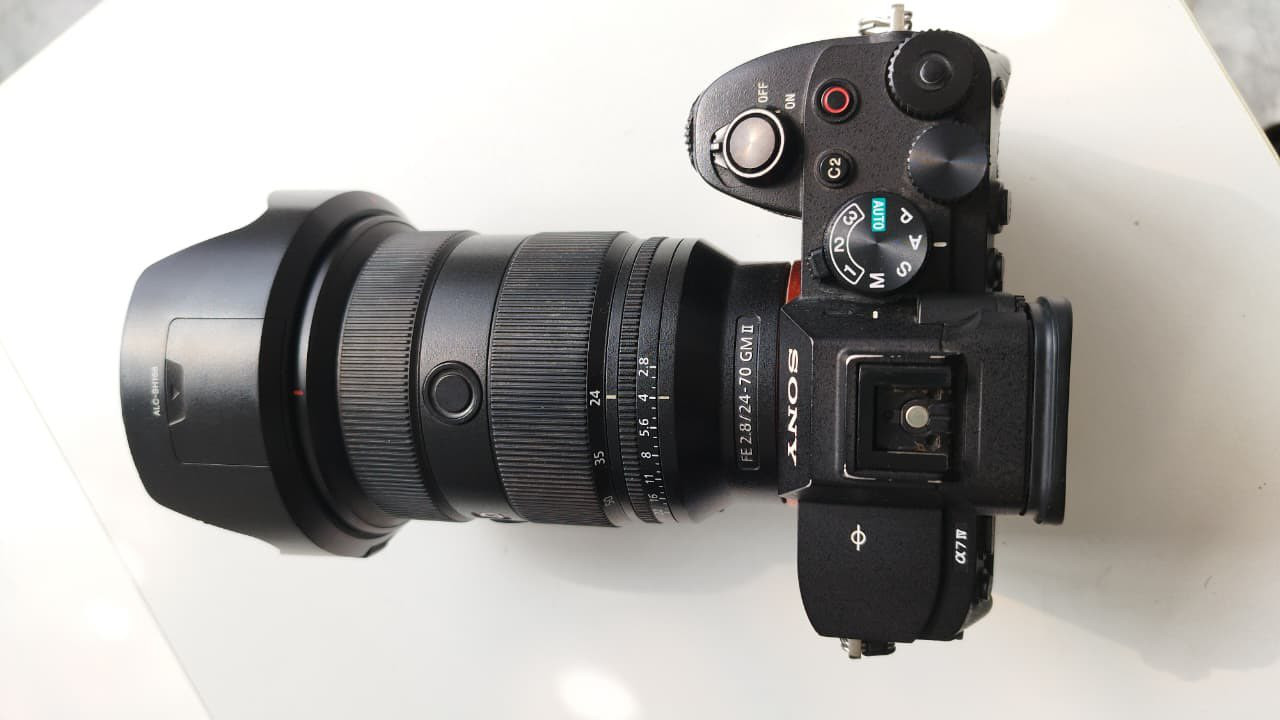 للبيع عدسات سوني
عدسة سوني Sony 24-70mm GM II** (الإصدار الثاني) – السعر: 1,500,000 دينار.

 * **عدسة سوني Sony 50mm FE f/1.8** – السعر: 200,000 دينار.


**إذا كنت صاحب هذا الإعلان وتريد حذفه لأي سبب، رجاءا أرسل رسالة إلى الدعم الفني**