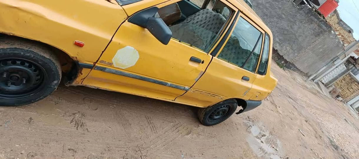 سلام عليكم سايبه 2011رقم بغداد سنويه لل26مصفره مكينه وكير مكفولات شواصي مرايه تمشط عليهن مكفولات مكاني بابل السده السعر 15وبيه مجال  ***********
