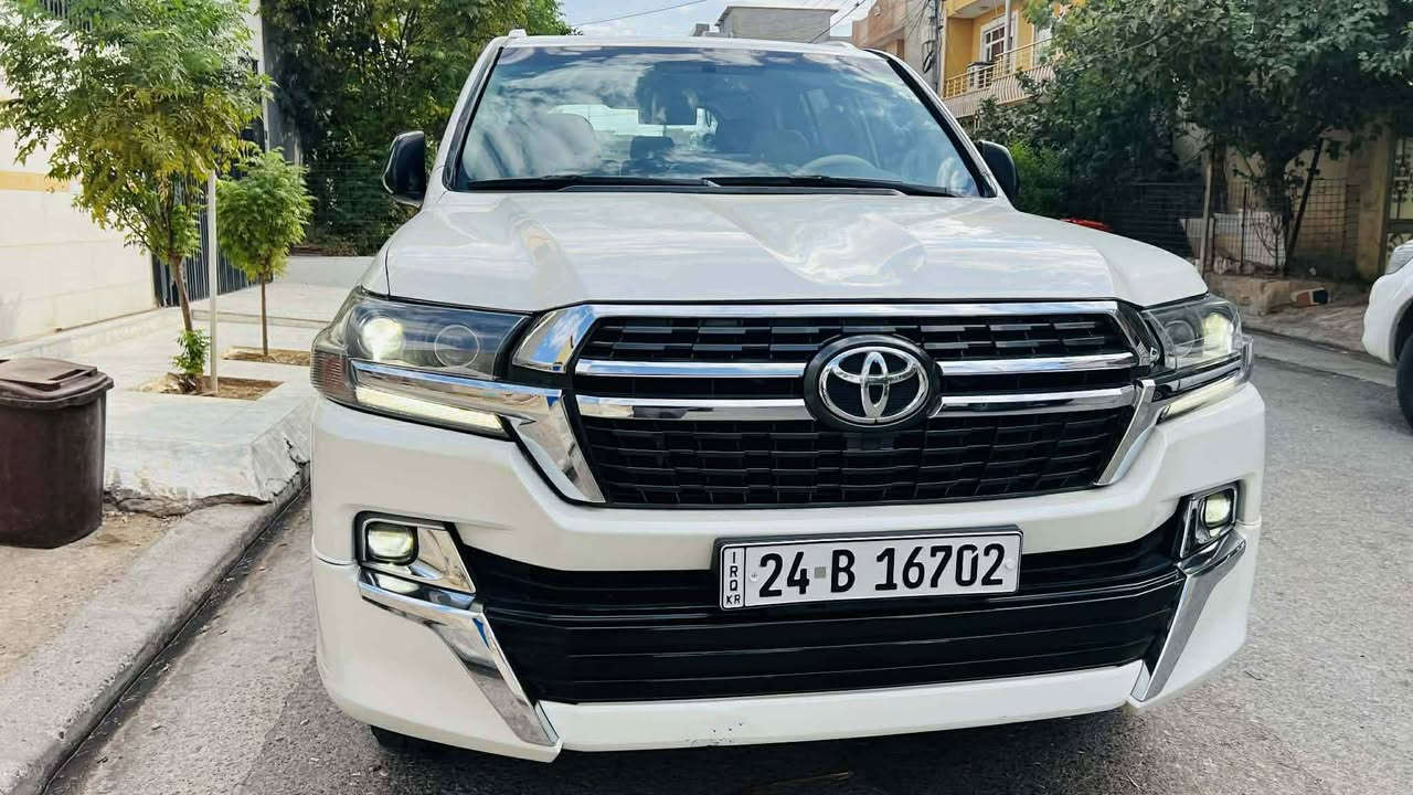 وه نه وشه 2008 فول GXR V6 پشت و پێشی گۆرایه به عیزام ده فرۆشین گێر و مە کینە ڕه قه موو سه نه وی توند و تۆلی غرامه به ناو کردن به شه رت هیچ مه سروفی تیدانیه سحری 295 مه جال شوێن هه ولێر 
*********** شقلاوة, أربيل
