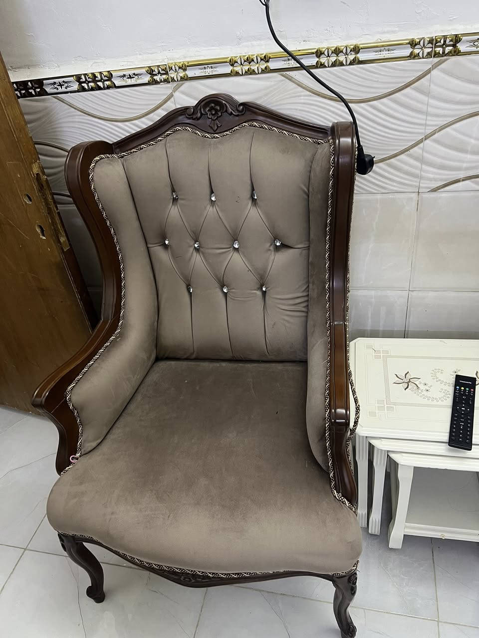 سلام عليكم حبايب تخم لل بيع 6 قطع زغير 4 قطع وجبير 2 قطع عنوان بياع شرطه خامسه تخم نضيف 100/90 سعر 750 وبي مجال ل شراي رقم ***********
