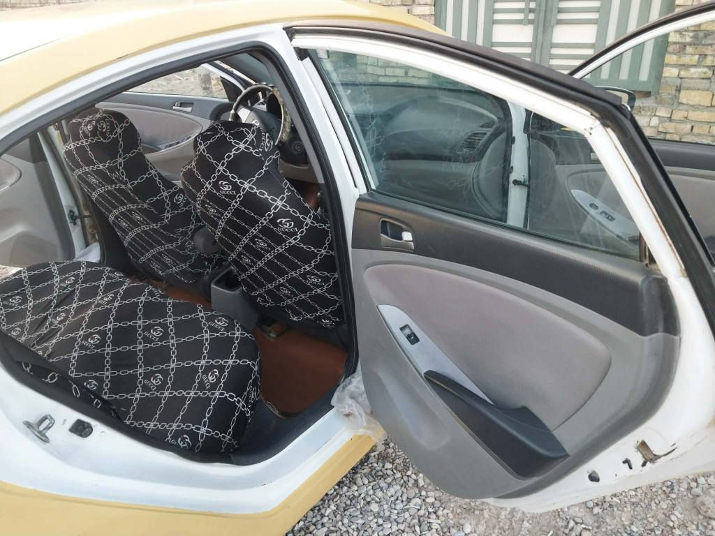 السلام عليكم 
اكسنت للبيع مديل 2016 وارد امريكي شاشه تخم تاير جديد تبريد مكينه كير خير من الله رقم انكليزي بغداد بسمي السعر 82$ وبيهه مجال
مكان السياره كوت 
للستفسار *********** دهل اوران, واسط
