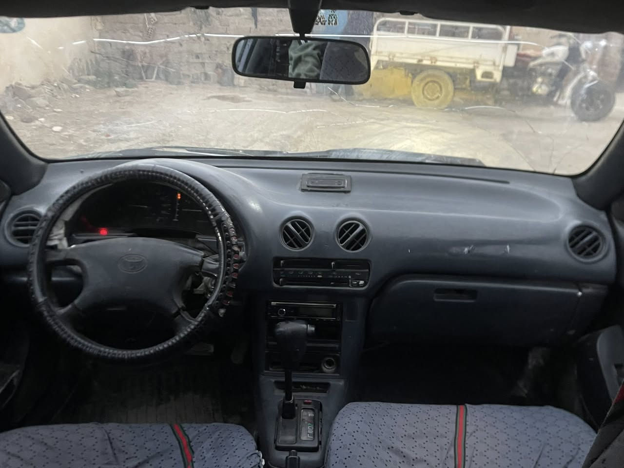 السلام عليكم للبيع كرونا موديل ١٩٩٢ 
رقم بصرة مشروع وطني تحويل مباشر محرك كير حداديه تخم تاير كله جديد سياره جاهزه مكان ناصريه مركز السعر ٢٥ وبيه مجال رقم***********
