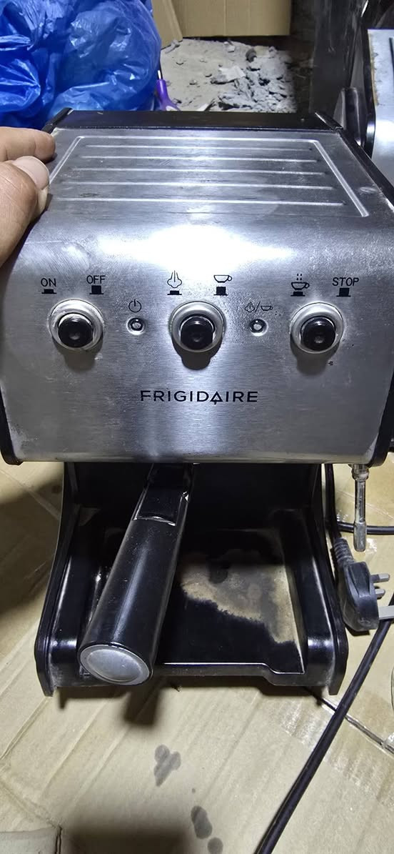 مكينه كهوة ثنينهم ب٢٥


**إذا كنت صاحب هذا الإعلان وتريد حذفه لأي سبب، رجاءا أرسل رسالة إلى الدعم الفني**