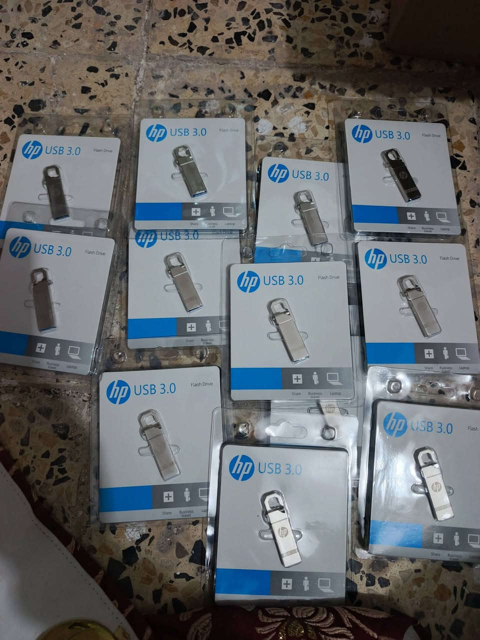 فلاشات hp ١٢ قطعه ستيل سعر القطعه 5 الاف شلع


**إذا كنت صاحب هذا الإعلان وتريد حذفه لأي سبب، رجاءا أرسل رسالة إلى الدعم الفني**