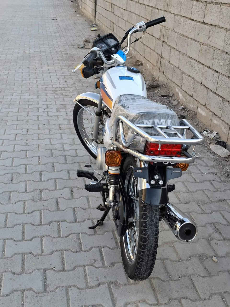 سلام عليكم دراجه نامه 22للبيع شاصي ارشه 19 دراجه ما مفتوح كهربايات كامله سعر خاص***********
