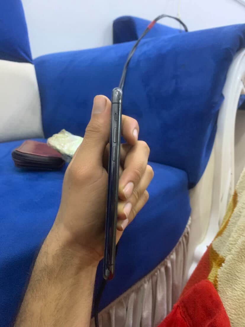 ١١برو مكفول جهاز وتر برو مداخل صيانه ابد فقط الضهر مكسور الذاكره ٢٥٦ جهاز نضيف كلش نسبه البطاريه ٧٤ 
الجهاز نضافته ٩٠بل١٠٠


**إذا كنت صاحب هذا الإعلان وتريد حذفه لأي سبب، رجاءا أرسل رسالة إلى الدعم الفني**