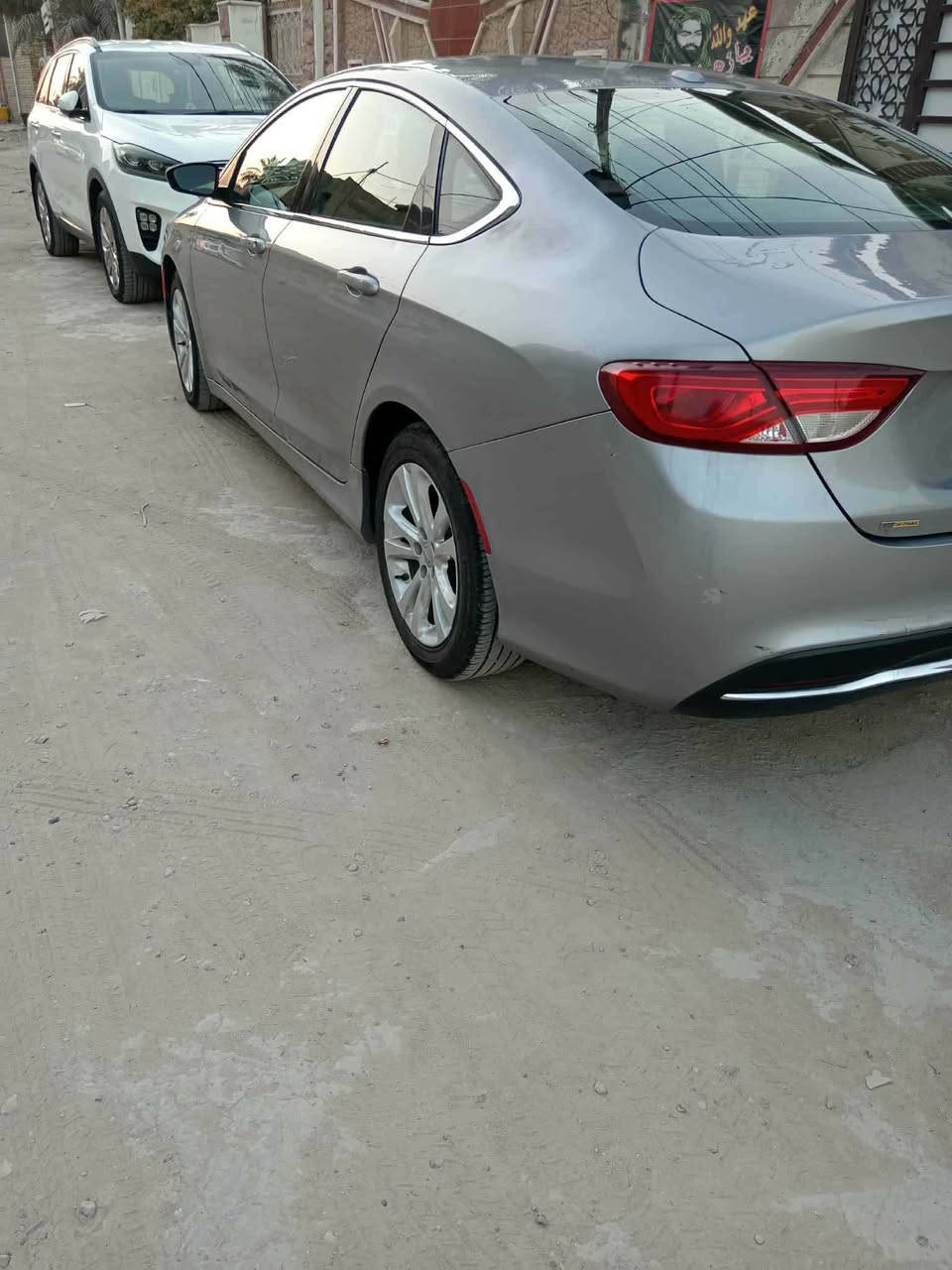 للبيع او مراوس  سي 200 موديل 2016 فقط بنيد مصبوغ سياره ليبل واحد رقم قادسيه بسمي مداور ثاني مواصفات السياره محرك 2400 بصمه كير ماوس تشغيل عن بعد مانع انزلاق وباقي المواصفات المعروفه السعر 115 وبيها مجال للاستفسار اتصل *********** كربلاء, العراق
