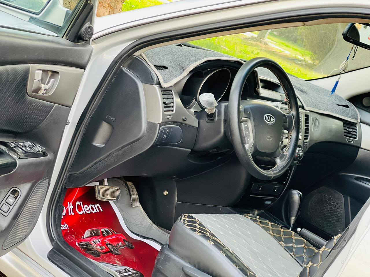 اوبتما مديل 9 خليجي سعر 103وبيها مجال الاستفسار  *********** مكفوله من ضربه وتبديل بيه قطعتين صبق كلير بدون حادث سيارة جديدة وجاهزه مواصفات كامره خلفيه تحكم استيرن جيتهين داخل جلد اشاير مري حداديه تخم تارير مثبت سرعه تبريد تدفئه شغال مكينه وكير مكفولات 2000دوش سياره جديده بمعنه الكلمه مكان سياره كربلاء
