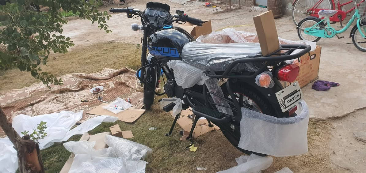 دايوان موديل ٢٥ توني كملته شد جبته صندوك اصلي موباب ثاني سهر٥ مليون و٧٠٠ وبيه مجال مكاني كربلاء الحسينيه للإستفسار *********** موشراي لاتعلق السوك كلشي بيه
