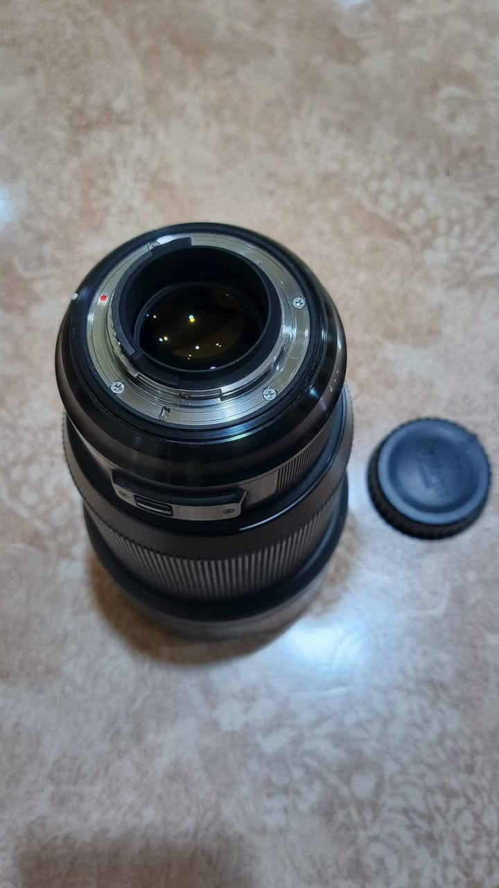 عدسه 85 آرت فتحة 4.1  #للنيكون
‏موجود هود و غطاء من طرفين 
‏مواصفات 
‏ عزل الخلفية (بوكيه قوي)
‏فتحة واسعة  f/1.4 
‏الخلفية ضبابية وناعمة
‏الصورة تطلع احترافية ومناسبة للبورتريه
‏العدسة مفيد جداً جداً بجلسات العرسان أو الخطوبة 👌


**إذا كنت صاحب هذا الإعلان وتريد حذفه لأي سبب، رجاءا أرسل رسالة إلى الدعم الفني**