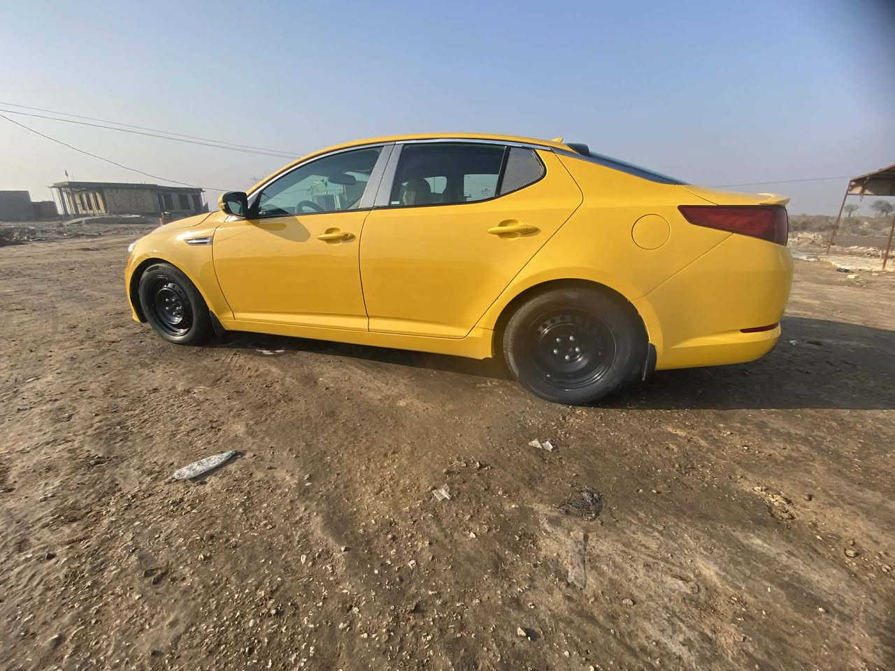 السلام عليكم للبيع كيا أوبتما امريكي موديل2012 رقم قادسية  محرك 2400
كير ومكينه شرط كفاله 
مكان السياره الديوانية قضاء السنيه رقم ***********
