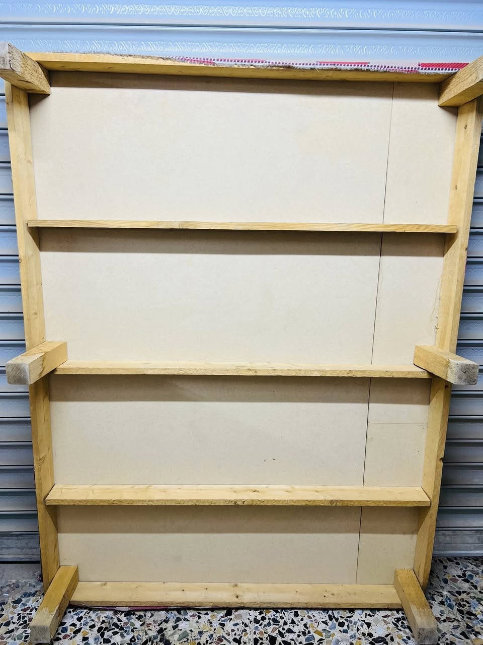 غرفه ام سته ملحـققق داخل وخارج صاج غني عن تعريف 
عباره عن زان مصري ⚜️
مستخدمه شي قليل سعر 750 
اكو توصيل 
للحجز ولستفسار ***********🚛".
