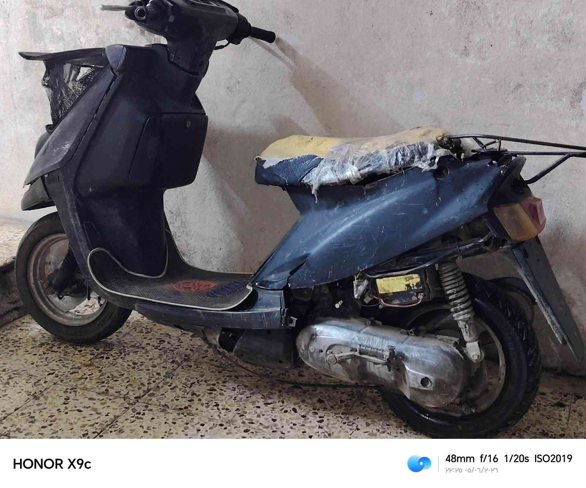 لايتات شغالا
كابريت اليوم نضفتها هيا ودبه وصونده

تايات قبل تقريبا شهر بدلتهن 

ماطور مكينههه فوووولل 

ابيع فحم السعر

130 بدون معامله لان صرفت عليه 

***********
