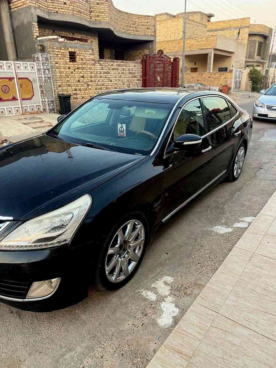 سلام عليكم للبيع او مراوس هونداي اكيوس صاحبها مايداور ابيع كوم حديد مديل 2013 فول واحد ع واحد مكينة V8حجم 4800 كير مكينة حدادية خير من الله مكاني بلعمارة السعر 50 وذا مراوس بعد احسن استفسار اتصل ***********
