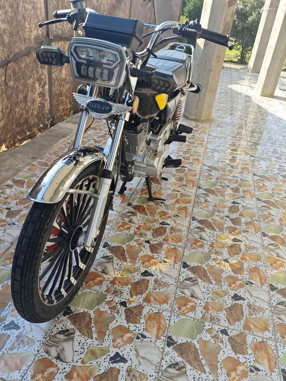 اسلام عليكم/ سافان 2024 لون🖤اوراق محرك 200 Cc  دشبول شغال كلشي 
كله شغال ومكفول / لايت عالي ناصي زنون / اشاير4 / بك لايت / الاشاره سولنك شغاله الخلفي والأمامي / تشغيل بصمه+سلف+هندر

مكاني صويرة 💕 *********** 🎧🎥⭐سعر خاص
