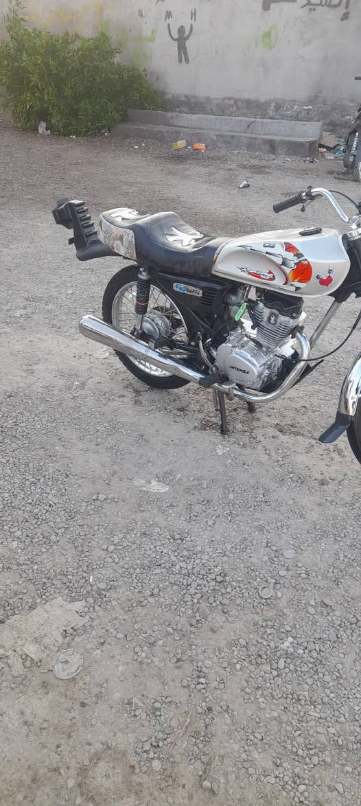 اسلام عليكم دراجه أدوات مفتوحا بس بستم السعر ٦٠٠ بيه مجال  العنوان بصره قضاء المدينة ارقم ***********
