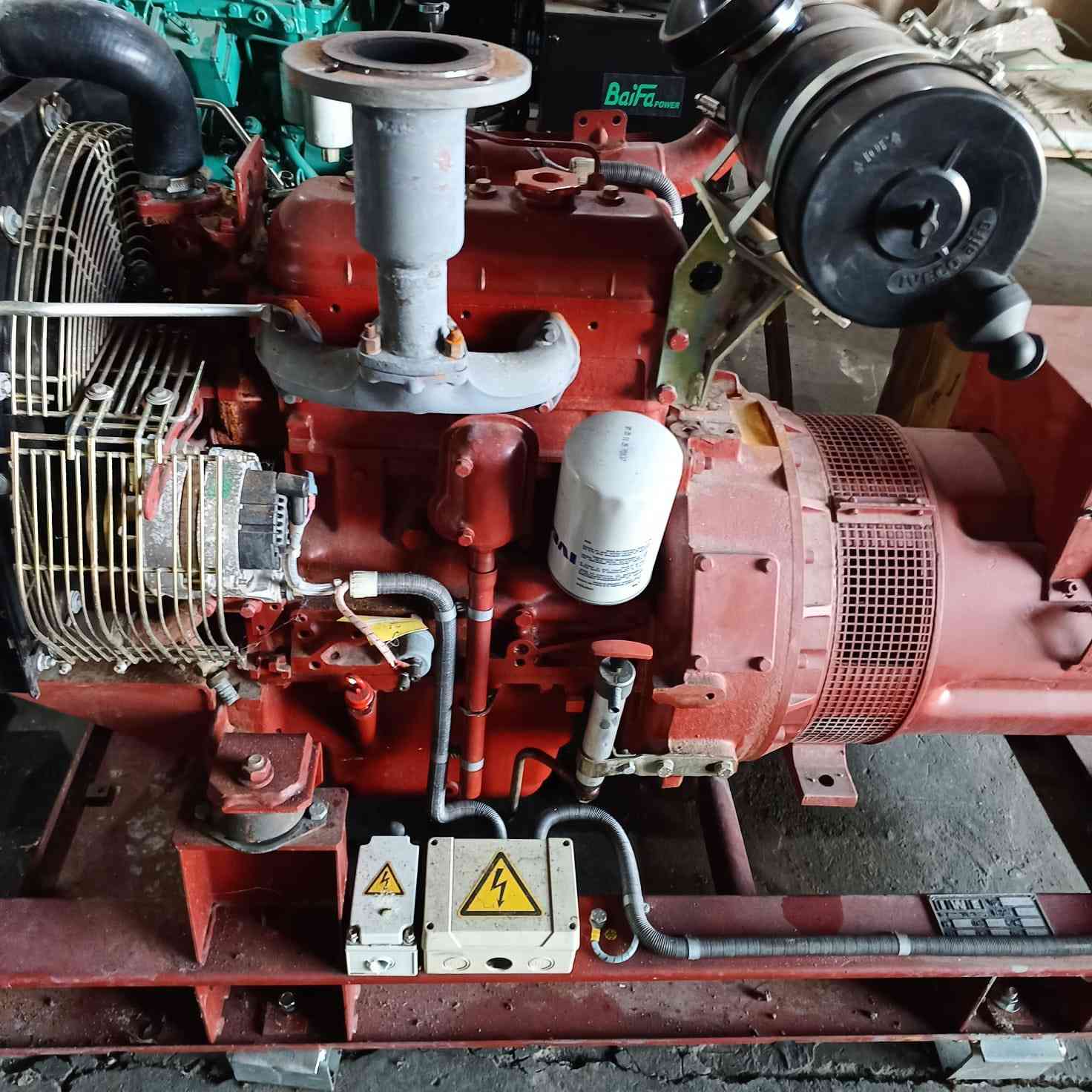 #مولدات 
افيكو   3   سلندر إيطالي اصلي بلادي
اخو زيرو مامشتغل بل عراق شرط الشغل والحمل 
فول اوتو + نظام حمايه فول ومكفول 

التوليد 30 kva ميكالتي 
السعر خاص أو اتصال بالرقم التالي 

العنوان أربيل الصناعه الجنوبية 
للاستفسار (***********) يوجد توصيل لجميع المحافظات
