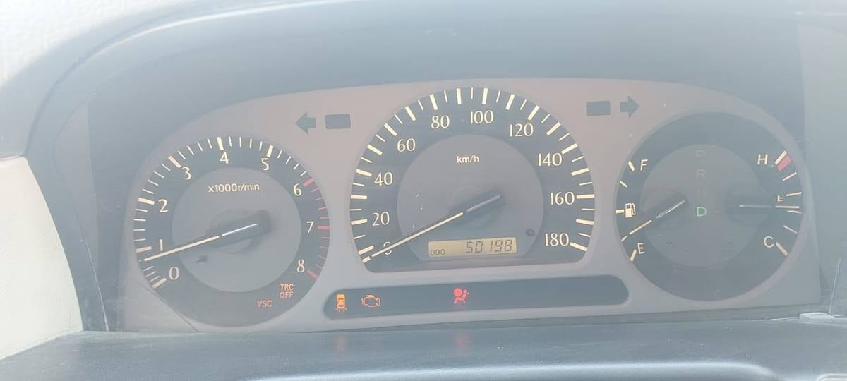 السلام عليكم جنون موديل 2000 ادوات شاصي 175  حاوية كفالة سيارة دگمتين ماشية 50الف حقيقي سعر 80 مكان سيارة بصرة وبية مجال رقم 📱 ***********
