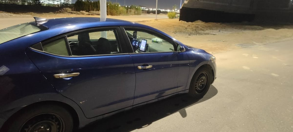 النترا للبيع2017 ورد امريكي ضربه صندوك فقط بدنه سياره حلوه جهازه محرك وكير بشرط تبريد منضومه جديده تخم تاير جديد كله ليبل واحد مكان سياره حي القضات رقمي ***********
