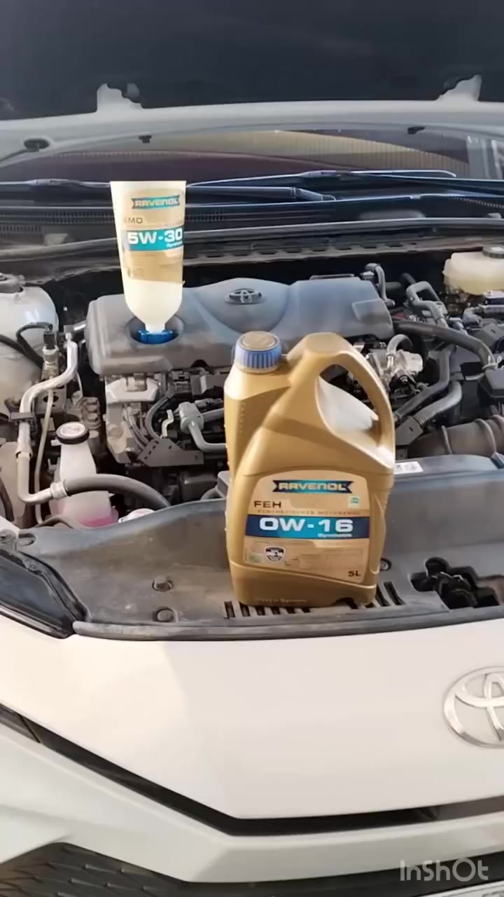 � تبديل زيت تويوتا كامري 2025 بزيت رافينول 0W-16 التخليقي الكامل 🔧
زيت تخليقي بالكامل عالي التقنية مصمم للمحركات الحديثة، يوصل لكل أجزاء المحرك بسرعة فائقة عند التشغيل، يقلل الاحتكاك ويحافظ على الأداء والقوة.
لزوجة 0W-16 تمنح المحرك نعومة في التشغيل، تحسين استهلاك الوقود، وحماية قصوى ضد الحرارة والتآكل.

💡 الزيت التخليقي الكامل يعني حماية أفضل وأداء أطول لمحرك سيارتك، لا تقبل بأقل من الأصلي!

📍 موقعنا:
الصقلاوية – مركز الناحية، قرب مطعم مزاج

📞 للتواصل والاستفسار:
📱 ***********
📱 ***********
📱 ***********

✨ أفضل الزيوت التخليقية وخدمة احترافية تحافظ على سيارتك✨

