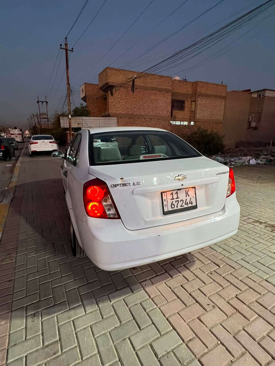 أوبترا لون ابيض رقم بغداد
بيها فقط جاملغ امامي ايمن صبغ والباقي بدون صبغ بيها رصعات بسيطه 
كير ومحرك الحمدلله   محرك مجفت بس بيها شويه تنقيص 
تبريد شغال 
غرفتها كلش جديده 
السعر ٦٨ ورقه وبيها مجال بسيط 
مكان بغداد الغزاليه تحويل ثاني يوم 
***********
