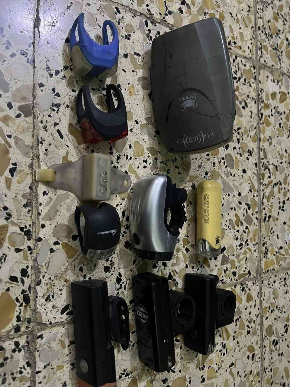 السلام عليكم شباب كماليات للبايسكل للبيع وكلهن يشتغلن وماركه عالميه أصليات واكو بيهن يحتاج بطاريات بس

وعنواني بغداد الاعظمية 

رقمي ***********
