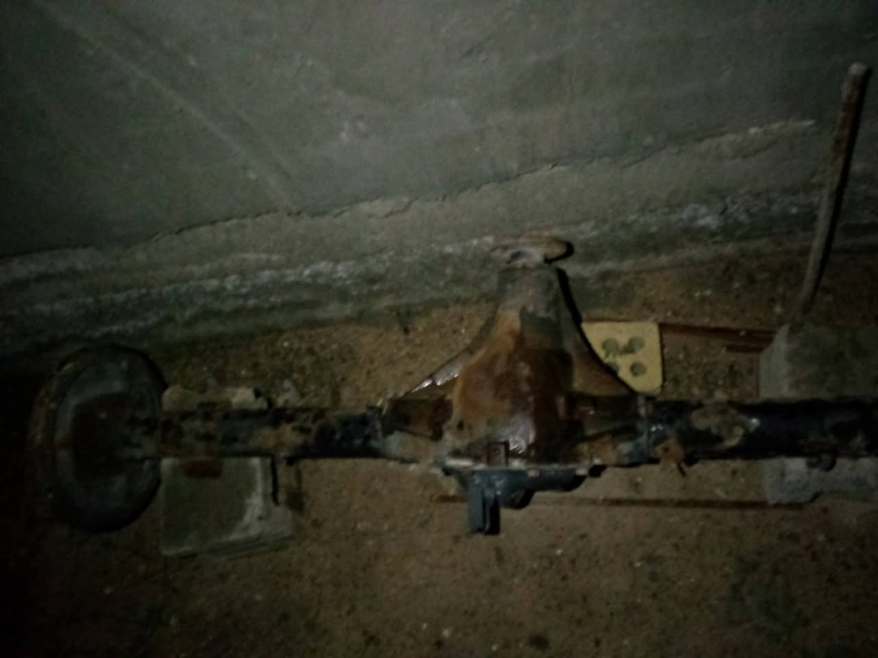 اكسل نيسان يورفان ناصيه لبيع مكفول بانزين لبيع السعر 150العنوان ابو غريب الحصوه 
رقم الهاتف ***********بي وات
