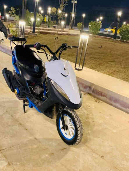 السلام عليكم ماكس عدلة حربي مكينة مزودة بوشة 55 شلعة ومعدل الدراجة كاملة مكملة ما بيها اي نقص السعر 550 وبيها مجال مكاني ( الديوانية حي العسكري الأول بانزين خانه الكفيل) ***********
