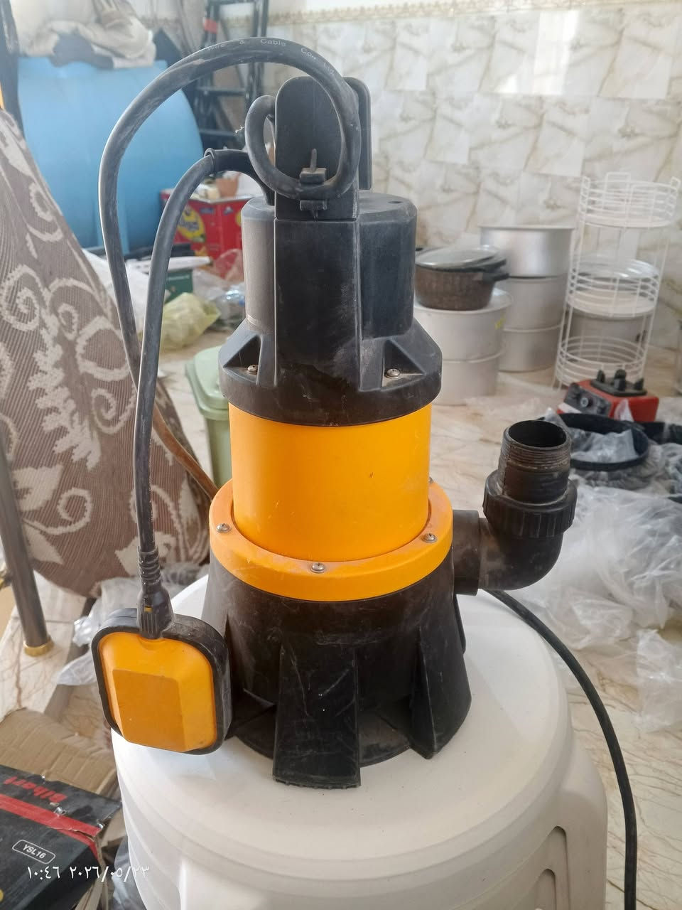 غطاس ماء ٣/٤ حصان بحالة ممتازة للبيع موبايل ***********
