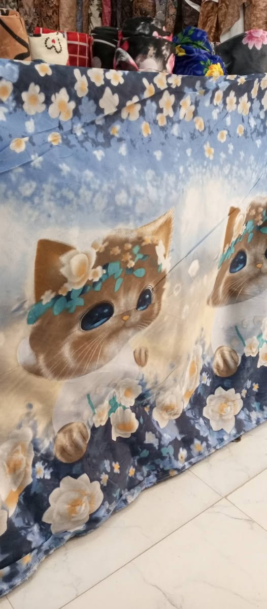 همايون بالف وربع 
فرشه نفرين ب10( 3فرشات ب25)
فرشه نفر ب6 
توصيل لكل العراق 5 
مسيب سده الفين
*********** ادهم
