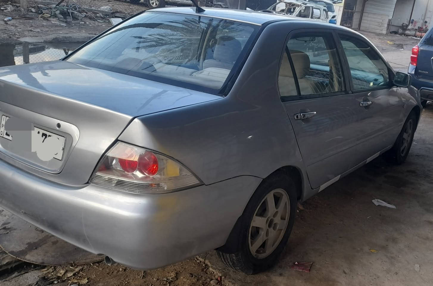 للبيع متسوبيشي لانسر
٢٠٠٨

السنويه ٢٠٣٠ بسمي 
محرك جديد كير جديد اوتماتيك صدر جديد لايت زنون تبريد ثلج تدفئه شغاله رقم انكليزي السنويه بسمي السياره معمره درجه اولى التواصل مع الرقم ***********المكان بغداد الغدير السعر 74
