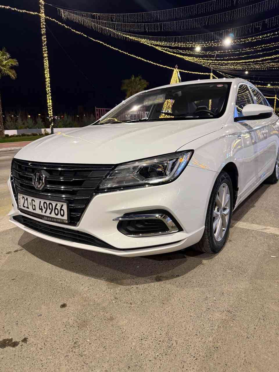 السلام عليكم 
mg5 2025 شكل قديم
سيارة جديدة بعدهة بالضمان 
ماشية 18،000
مواصفات stander
 اربعة سلندر
محرك 1500
Abs
ebd
tpms
مانع انزلاق
مرايات كهرباء
اشارات بالمري
داخل اصفر 
تحديد سرعة
تحكمات ستيرن 
شاشة تدعم apple car play
usb
اربع سماعات 
كاعيات اصلية مالتهة 

السيارة مكانهة سليمانية ***********
110 السليمانية, العراق
