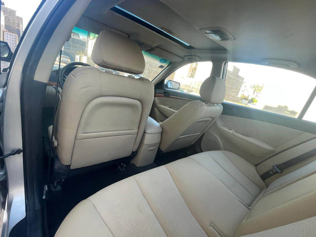 سلام عليكم سوناتا خليجي 2009 محرك 2400 دوش داخل بيجي سلايد رقم بغداد الجديد تحويل ثاني يوم شرط التحويل السياره بيها 4 قطع صبغ 3 قطع اثر جراد وبيها طخه بالجاملغ الامامي بدون دواخل السياره عليها ادامه كامله من كلشي حتى تخم تاير جديد نقصها فريز التبريد صار بي ليك والمشط بي طكطكه خفيفه غير شي ماكو بعد الحمدلله السياره كلش حلوه ومابيها شي ميشتغل كل كهربائيتها شغاله اي نقص ماكو مكان السياره الغزاليه سعرها 110 بيها مجال بسيط وفدوه لكلبكم الي متعجبه ويشوف سعرها غالي خلي يعبر المنشور للاستفسار *********** بغداد, العراق
