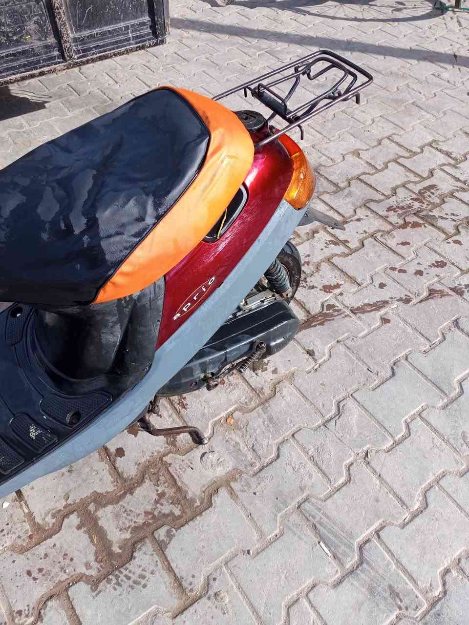 سلام عليكم بطه للبيع دراجه  وحلوه شاصيه مكفول السعر 300وبيه مجال حك الجيه 
***********
