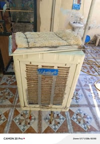 مبردة صغيرة • نظيفة • بدون موتور
