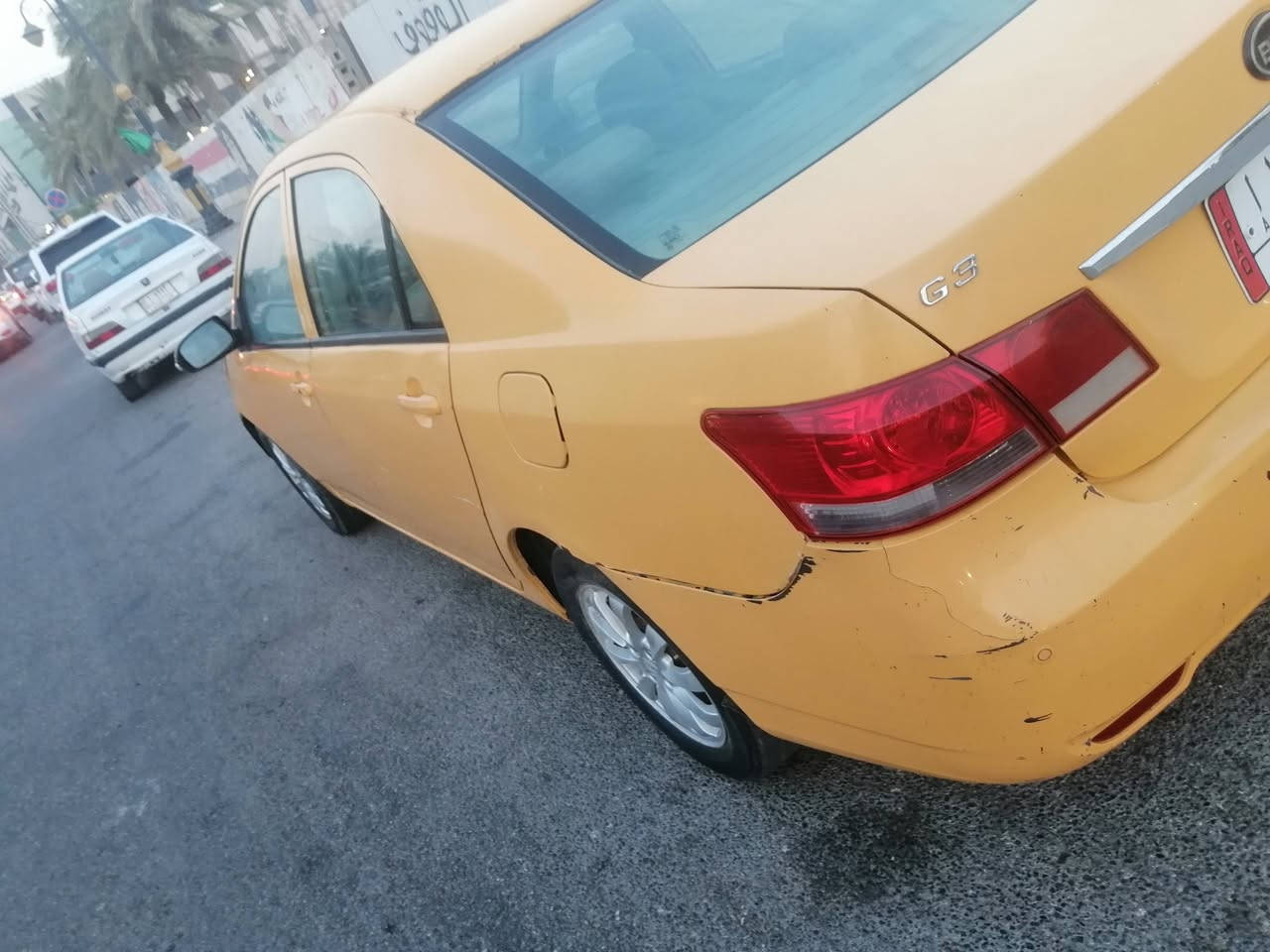السلام عليكم
بي واي دي جي ٣ موديل ١٦ محرك وكير نحله شرط تبريد شغال السياره غير مكفول بيه معجون بالقماوه واكع عليها سقيفه حداديه ٥٠ بالميه رقم مثنى مشروع وطني هيئه وغرامات تأخذ مصفر شرط مكاني بسماوه ومالكها بسماوه يمي *********** سعرها ٤٣ وبيها مجال الشراي
