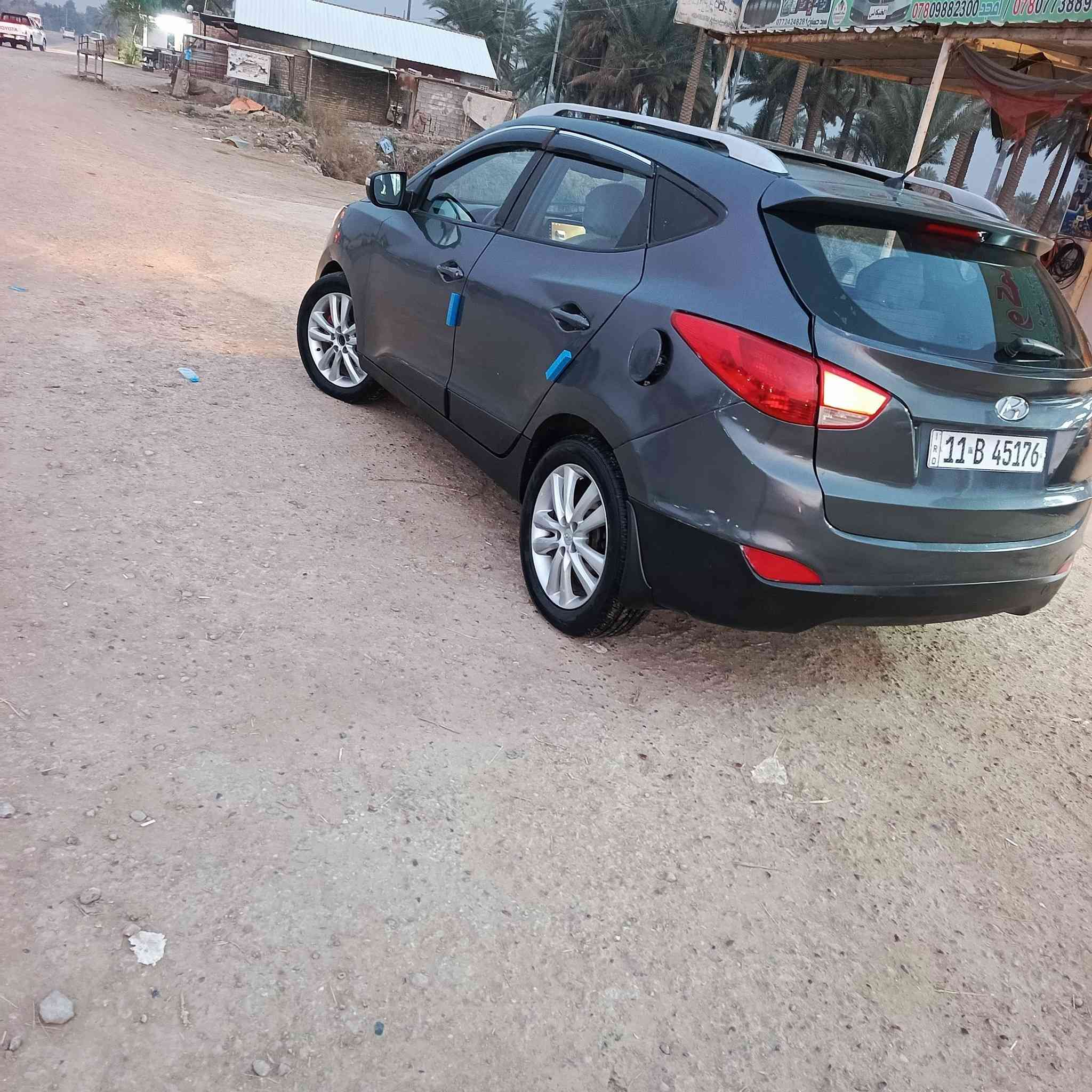 سلام عليكم توسان 12, فول خليجي محرك 2000دوش. شرط مامفتوح  رقم بغداد دولي سنويه 27 سياره محرك كير تبريد حداديه تخم تاير جديد كهربائيات كله شغاله سياره بيه صبغ عام بدون كلبه ولا كص مكان سياره بابل سعر 105 وبيه مجال نتصال ع رقم ***********    ‏‪***********‬‏  متواجد وتساب
