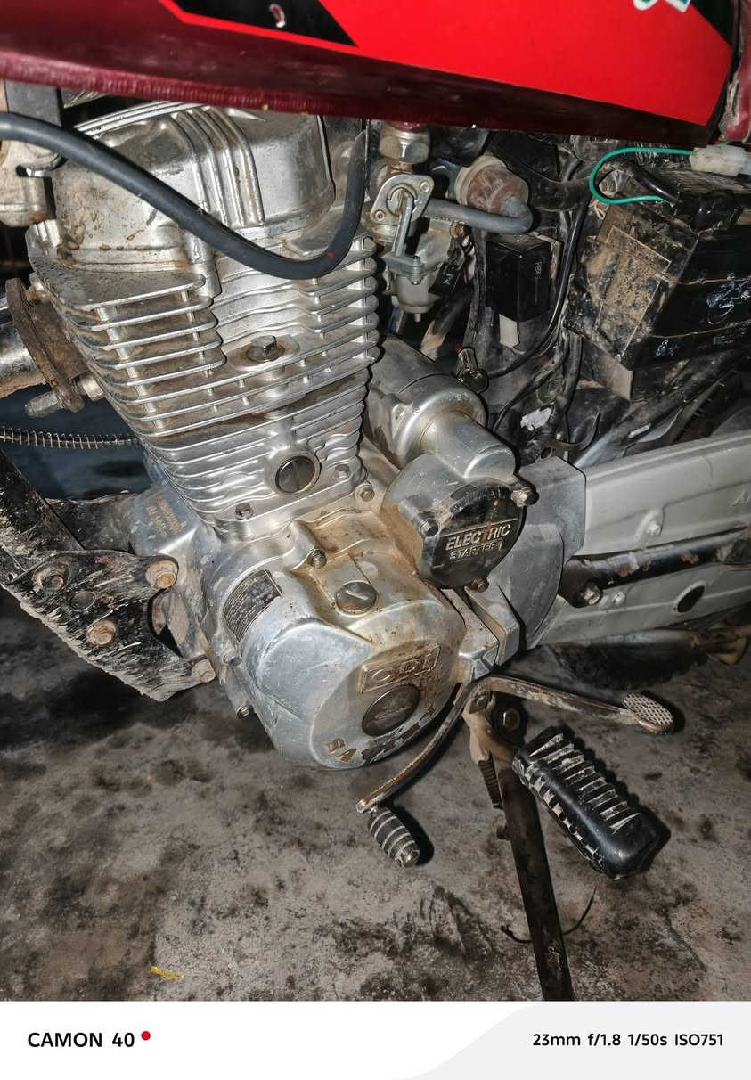 السلام عليكم 
دراجه سيفان موديل 19
محرك 150
كهربائيات كلها شغاله 
سلف شغال 
بيها نقوصات بسيطه
 السعر 300 وبيها مجال حگ الجيه 
حياكم الله ديالى الخالص التحويله


**إذا كنت صاحب هذا الإعلان وتريد حذفه لأي سبب، رجاءا أرسل رسالة إلى الدعم الفني**