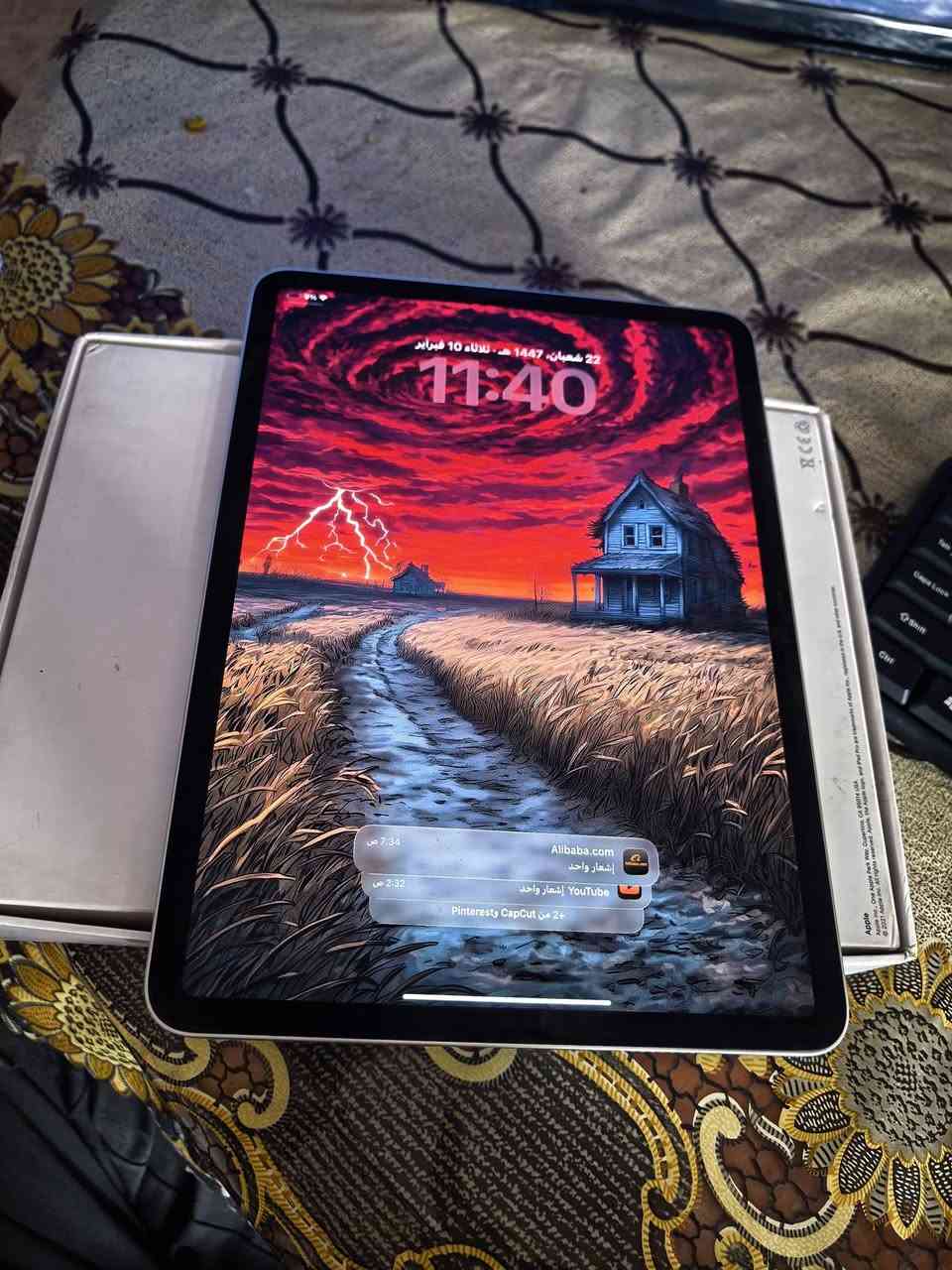 السلام عليكم ايباد برو M1 ذاكره 124 جهاز نضيف  سعر 700 الف مكاني بغداد الجديده *********** واتساب بي خدش بسيط مصوره
