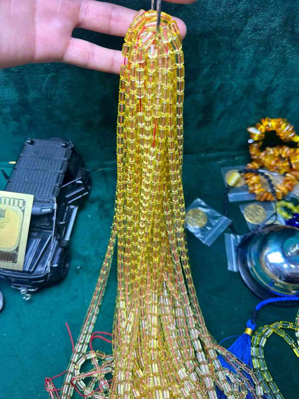 السلام عليكم
كهرب حر شفاف
تخريم سوبر 
أوزان خفيفه 
جمله و مفرد 
٦$
***********
