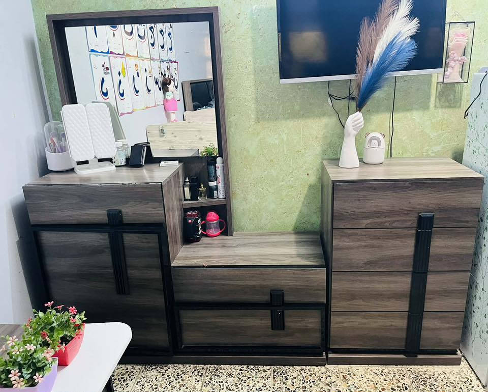 للبيع غرفة نوم مع كامل ملحقاتها السعر ٣٥٠ علما فتح الغرفة والنقل على المشتري
واتساب
***********
