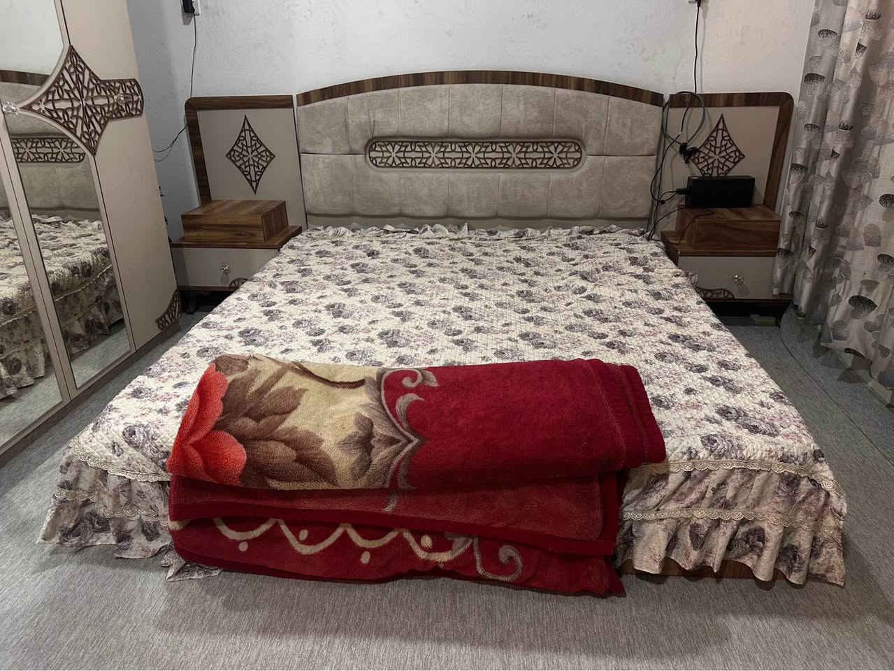 غرفة اخشاب تركية مثل ما مبين بل صورة بحالة جيدة اول شدة الها بغرفتي 
كنتور6 ابواب   
العنوان -النجف /حي الوفاء 
للشراي يفصخها وياهذها 
***********
استخدام شاب النجف, العراق
