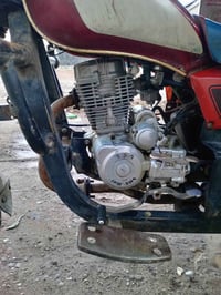 للبيع موديل 17محرك 22شرط كهربائيات شرط السعر مليون 100وبيه مجال الاتصا...