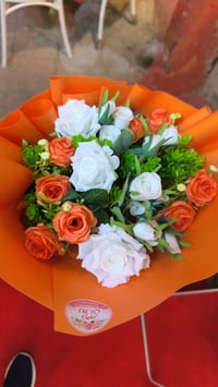 يوجد هدايا عيد الام وجميع المناسبات  يوجد خدمه توصيل بغداد و المحافضة ...